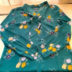 Size Large ModCloth Floral Long Sleeves Blouse
